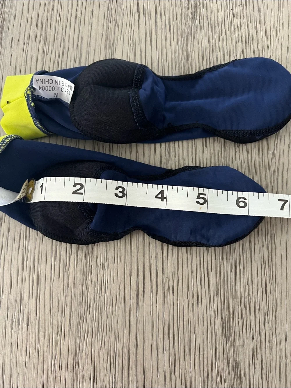 Speedo boys  Navy & Neon Yellow Water Grip Socks